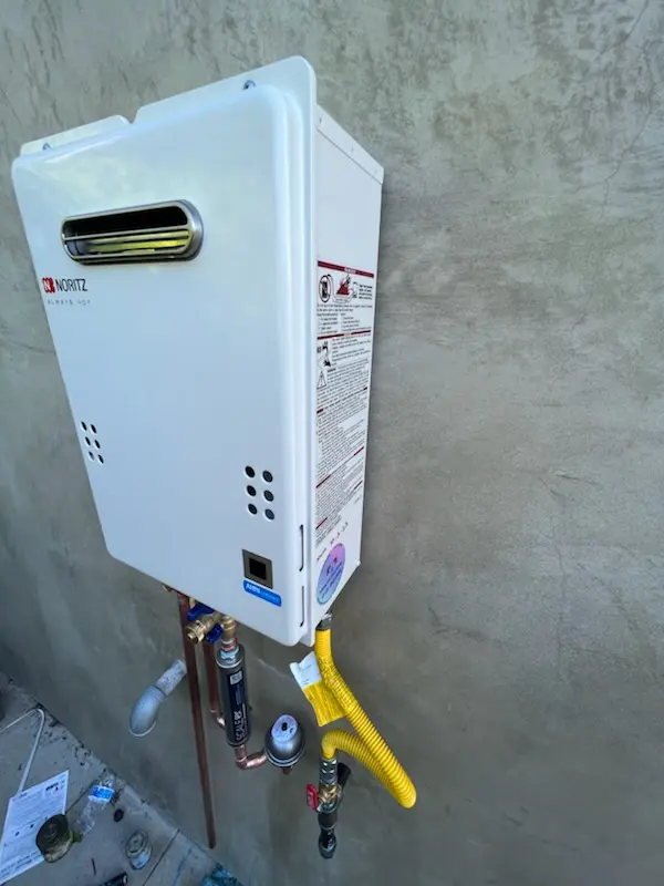 Tankless water heater installation for Crystal City homes